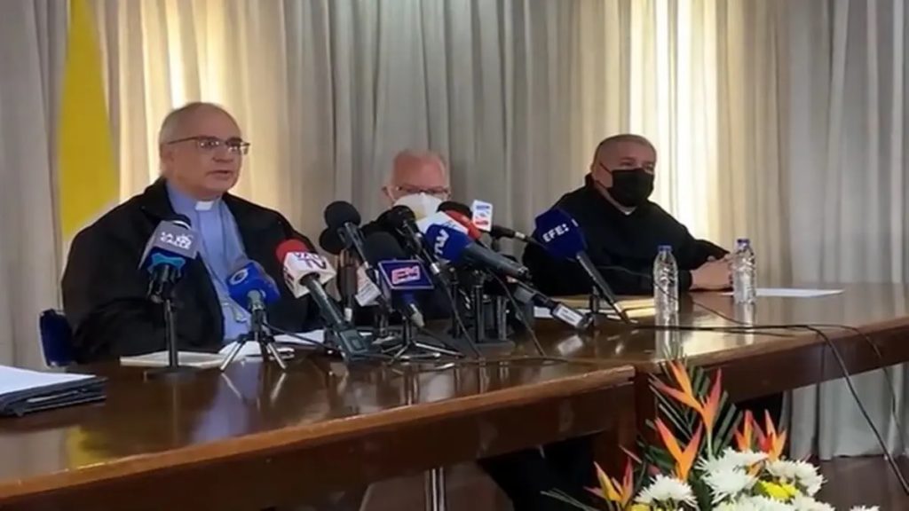 Monseñor Mario Moronta en conferencia de prensa