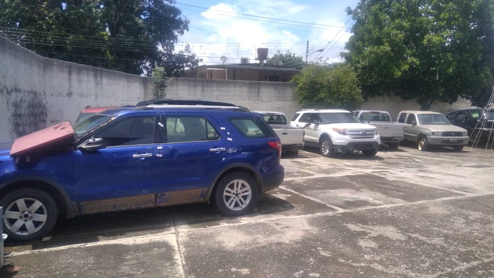 Alcaldesa de Roscio, denunció un "Cementerio de Carros" en el Cleg