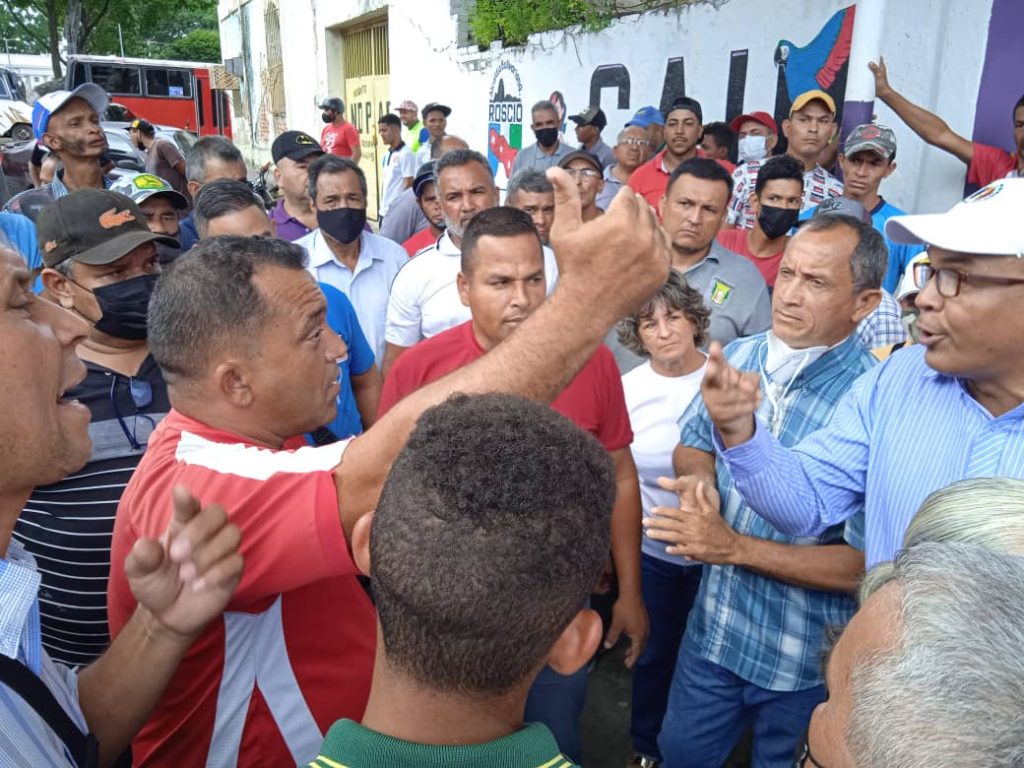 La protesta se realizó frente a la Camara del Consejo Municipal de Roscio.