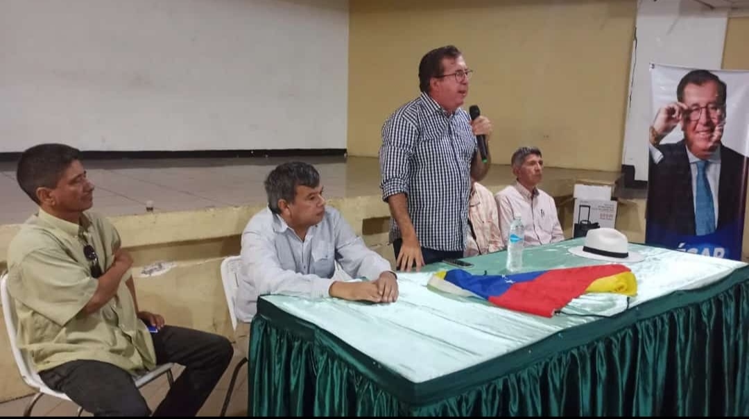 [:es]César Pérez Vivas visitó Valle de la Pascua promoviendo su candidatura presidencial[:]