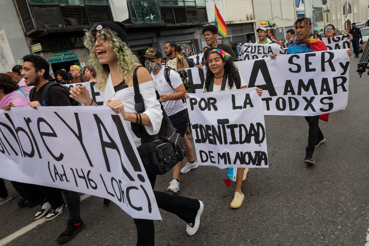 [:es]Venezuela permitirá a las personas transgénero cambiar su nombre[:]