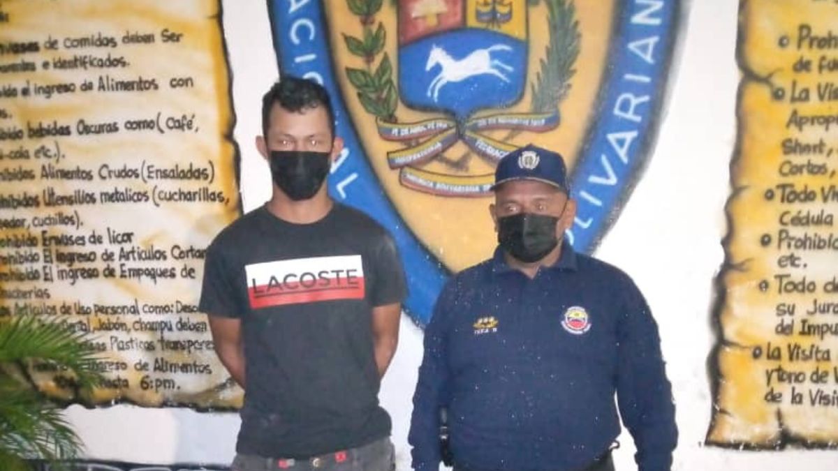 [:es]La PNB detiene a sujeto colombiano acusado de 25 violaciones[:]