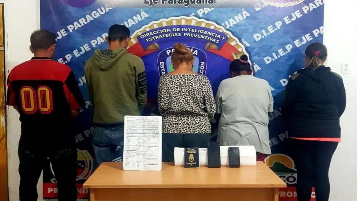 [:es]Abuela intentó vender a su nieto en Punto Fijo[:]