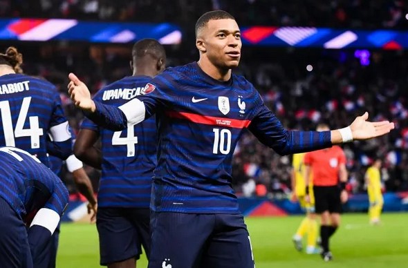 [:es]Top 10 de los futbolistas más caros de Qatar 2022[:]