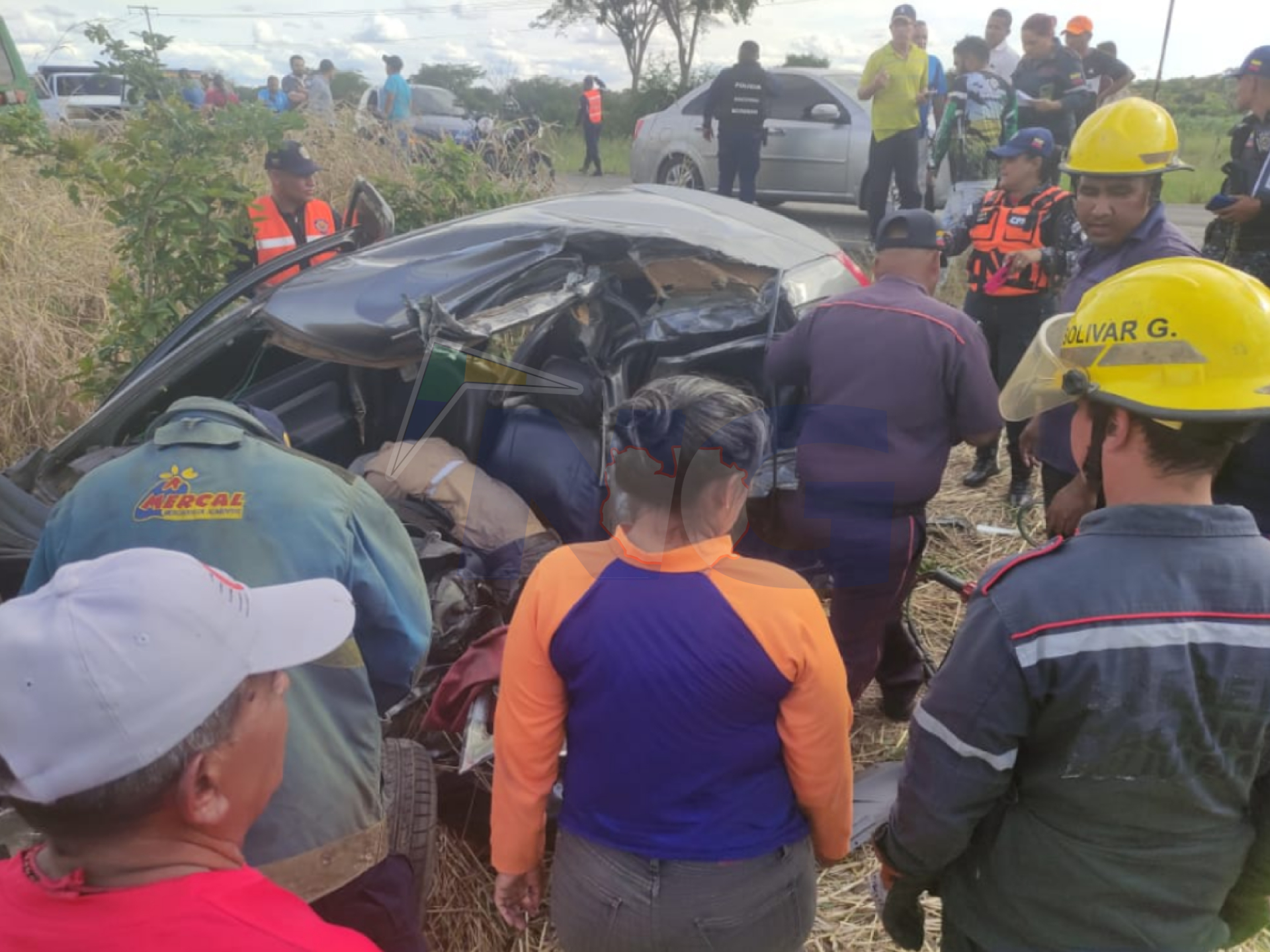 [:es]FOTOS. Triple choque dejó 4 muertos en la via Valle de la Pascua – Chaguaramas.[:]