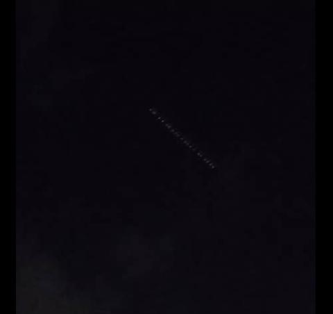 [:es]Guariqueños «alarmados» por extrañas luces que surcaron los cielos este #28feb[:]