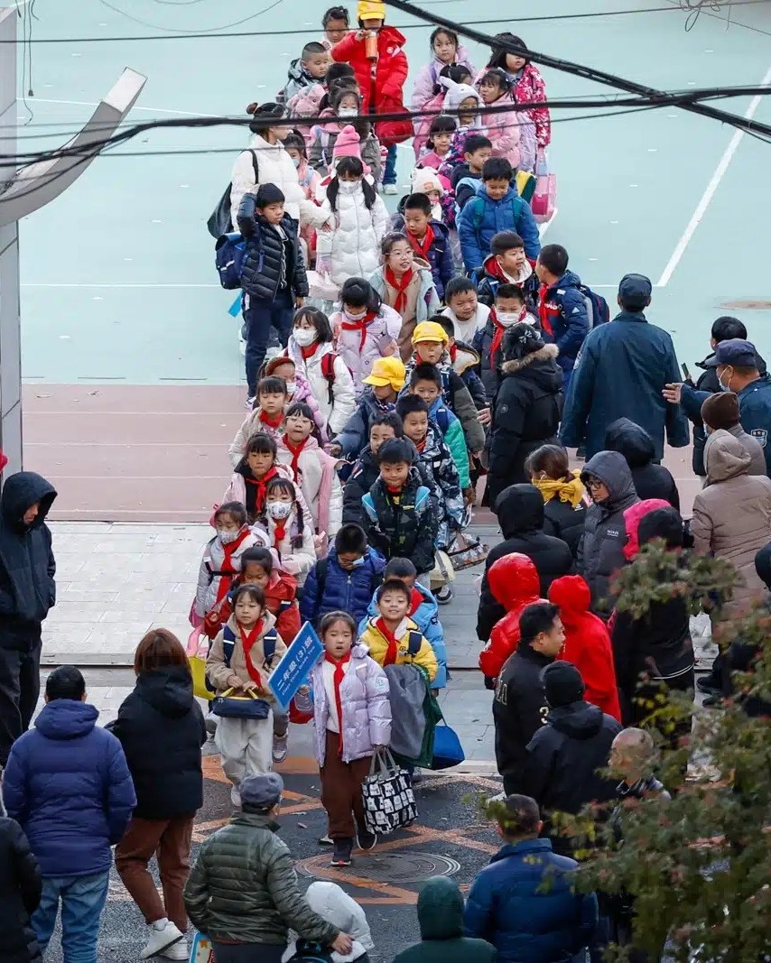 [:es]Aumento de casos de neumonía infantil en China pone en alerta al mundo[:]