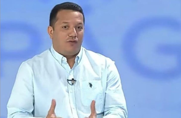 [:es]Alcalde del municipio El Socorro se alineo con el gobierno y da apoyo a Nicolas Maduro[:]